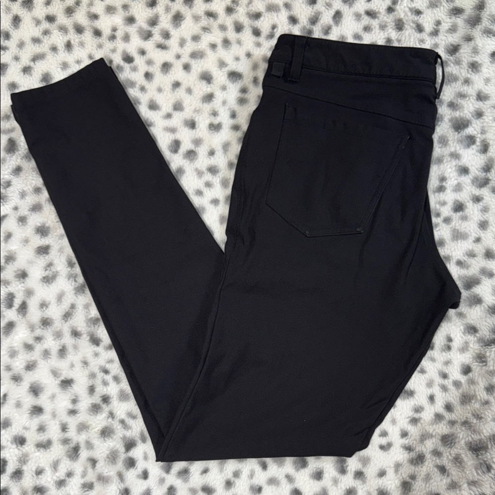 Lululemon ABC 5 Pocket Men’s Dress Pants in Black Size 31